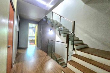 Lake Point Residence