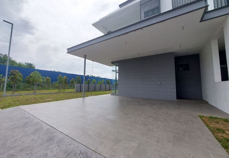 Broadleaf Residences, Hometree