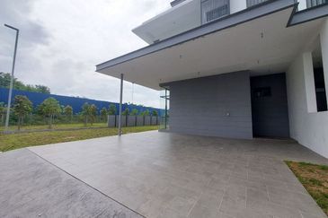 Broadleaf Residences, Hometree