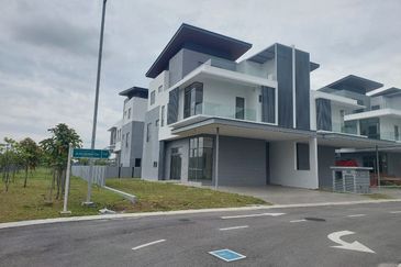 Broadleaf Residences, Hometree