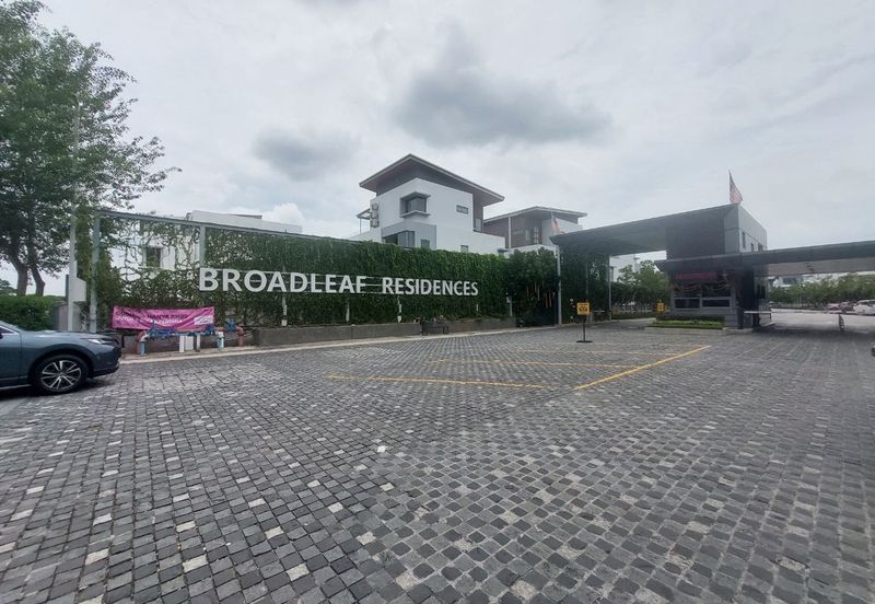 Broadleaf Residences, Hometree