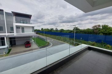 Broadleaf Residences, Hometree