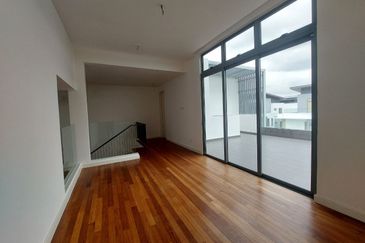 Broadleaf Residences, Hometree