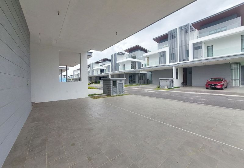 Broadleaf Residences, Hometree