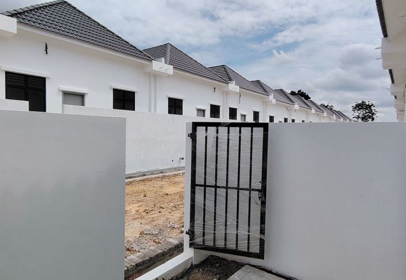 Ayer Hitam, Rumah Teres 1 Tingkat [BARU] Booking RM1K Shj