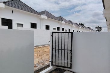 Ayer Hitam, Rumah Teres 1 Tingkat [BARU] Booking RM1K Shj