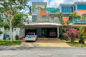 Bangi Lakehill Villas