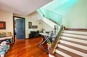 Bangi Lakehill Villas