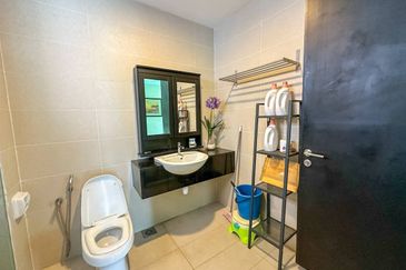 Bangi Lakehill Villas