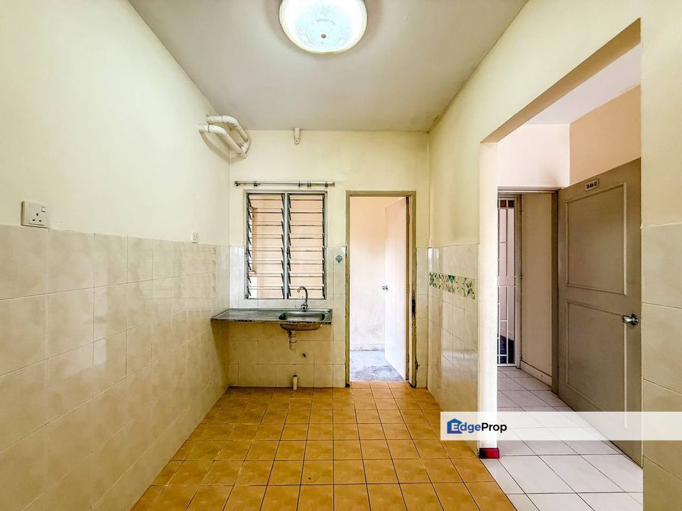 Ampang TIARA INTAN COND0 Bukit Indah, Basic Unit , Selangor, Ampang