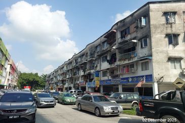 Taman Cahaya, Ampang