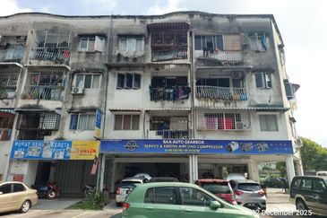 Taman Cahaya, Ampang