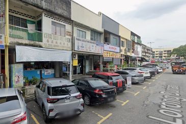 Ground Floor Shop @ Taman Yulek Cheras Available for Rent Now