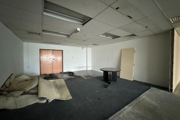 Office Cum Warehouse For Rent In PJ Seksyen 51A