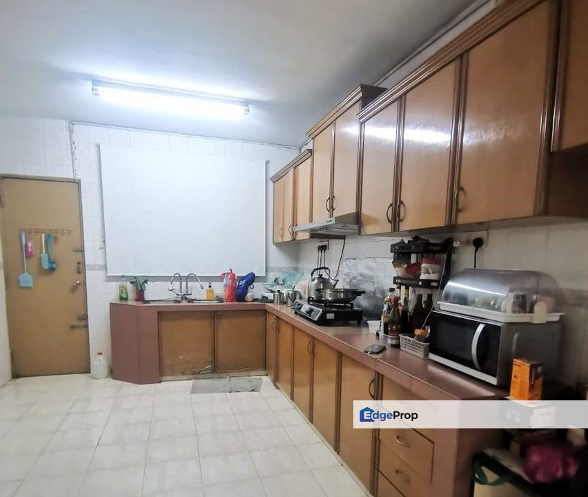 SS8 Next to SS3 Terrace House Renovated and Extended Freehold For Sale, Selangor, Kelana Jaya