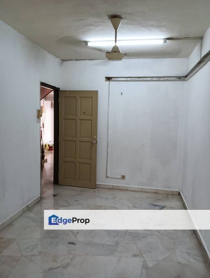 SS4 Double Storey Freehold Terrace house near LRT Kelana Jaya Petaling Jaya, Selangor, Petaling Jaya