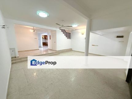 SS12 Subang Jaya 2.5 Storey Terrace House Freehold Near Park, Selangor, Subang Jaya
