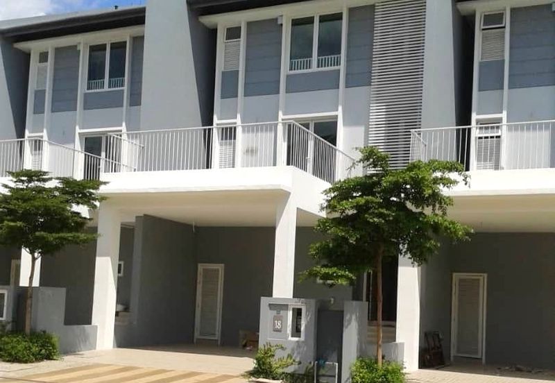 The Residence @ The Glades