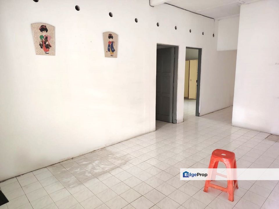 Seksyen 8 Petaling Jaya Single Storey Terrace House Endlot Extra Land, Selangor, Petaling Jaya