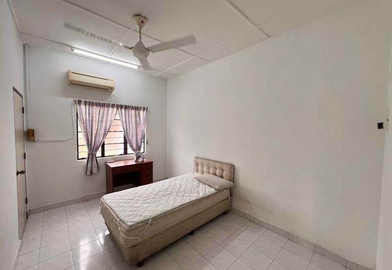 Seksyen 4, Petaling Jaya