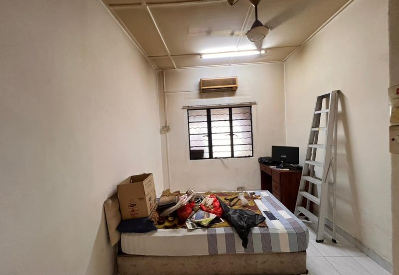 Seksyen 4, Petaling Jaya