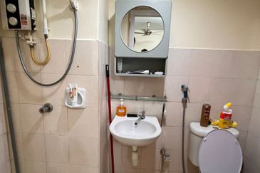 Bayu Puteri Apartment