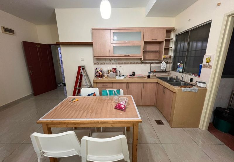 Bayu Puteri Apartment