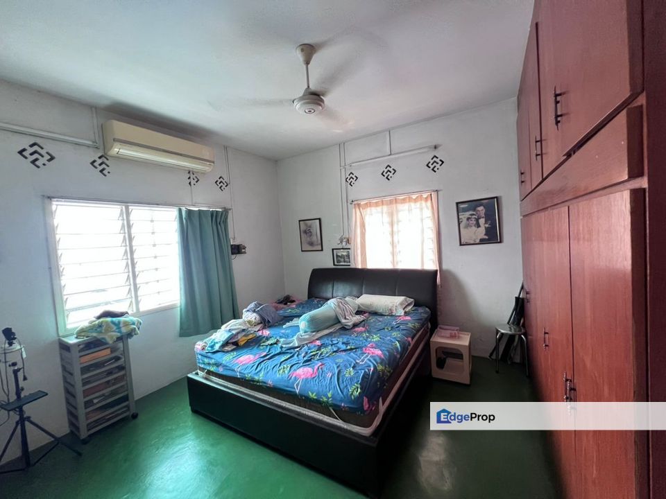 Seksyen 12 Petaling Jaya Single Storey Bungalow Renewed Lease Easy Loan, Selangor, Petaling Jaya