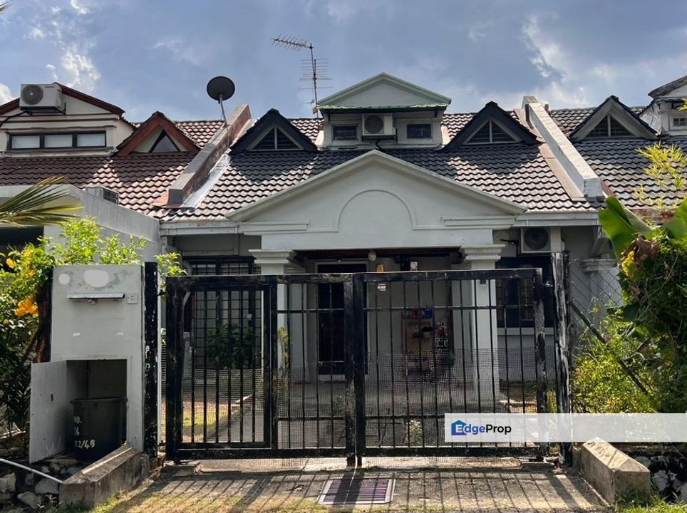 USJ 2 One and Half Storey Terrace House Freehold Subang Jaya, Selangor, USJ