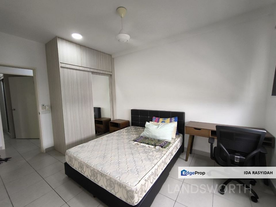 Harmoni Eco Majestic R M 1200 Fully Furnished Semenyih , Selangor, Semenyih