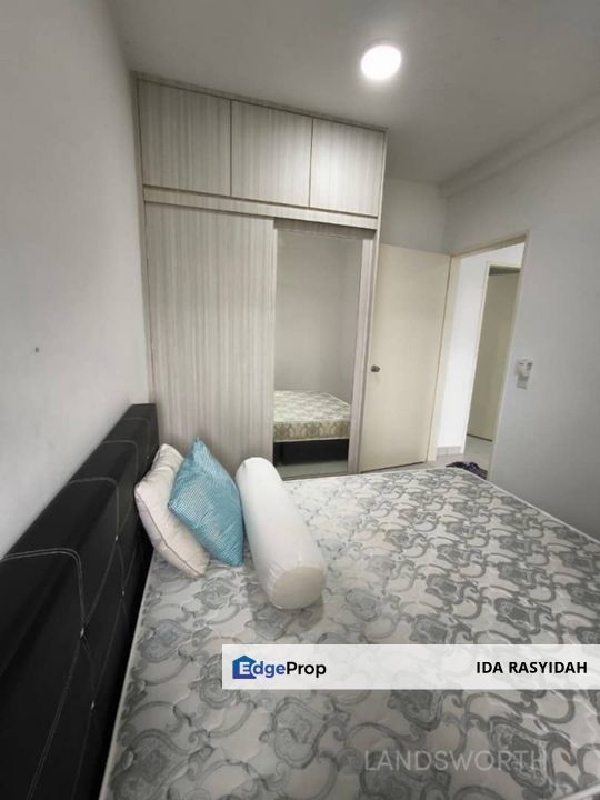 Harmoni Eco Majestic R M 1200 Fully Furnished Semenyih , Selangor, Semenyih