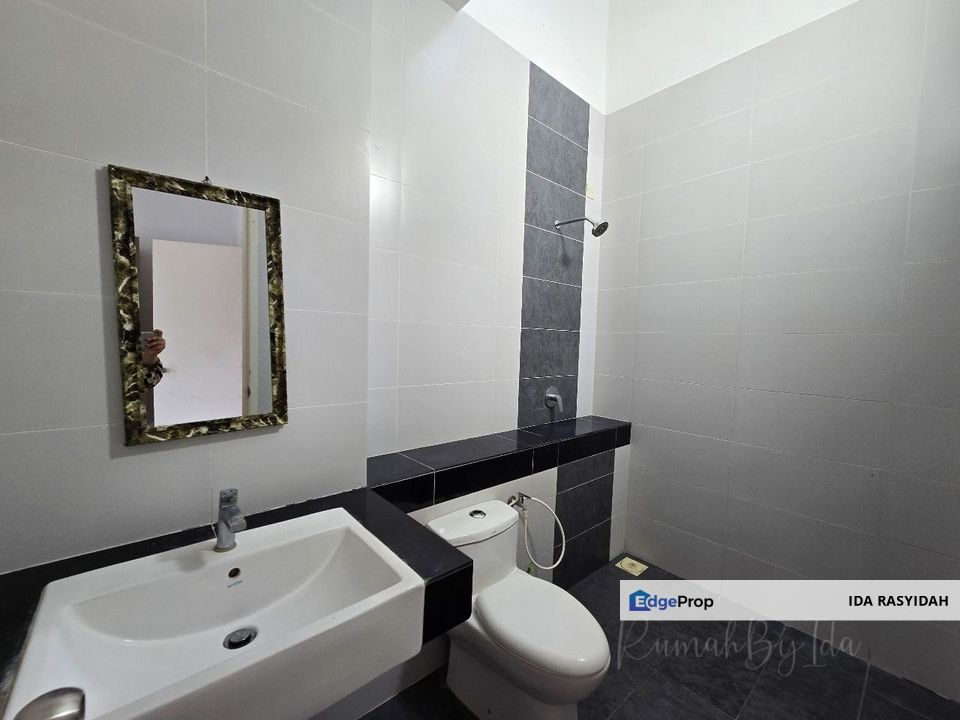 Cradleton Eco Majestic Semenyih Double Storey Renovated, Selangor, Semenyih