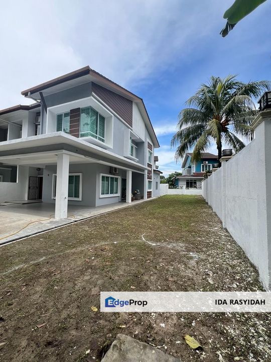 Bandar Tasik Kesuma Semi-D For Sale Extra Land Furnished , Selangor, Semenyih