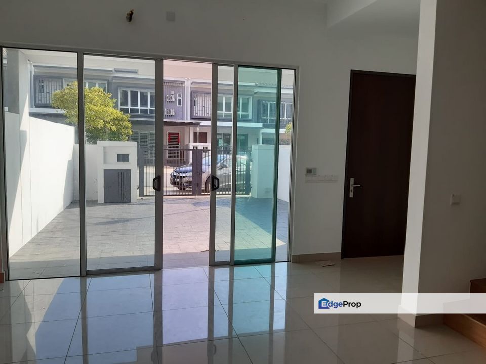 2 STOREY TERRACE HOUSE ADIVA@ SERENIA CITY SEPANG, Selangor, Sepang