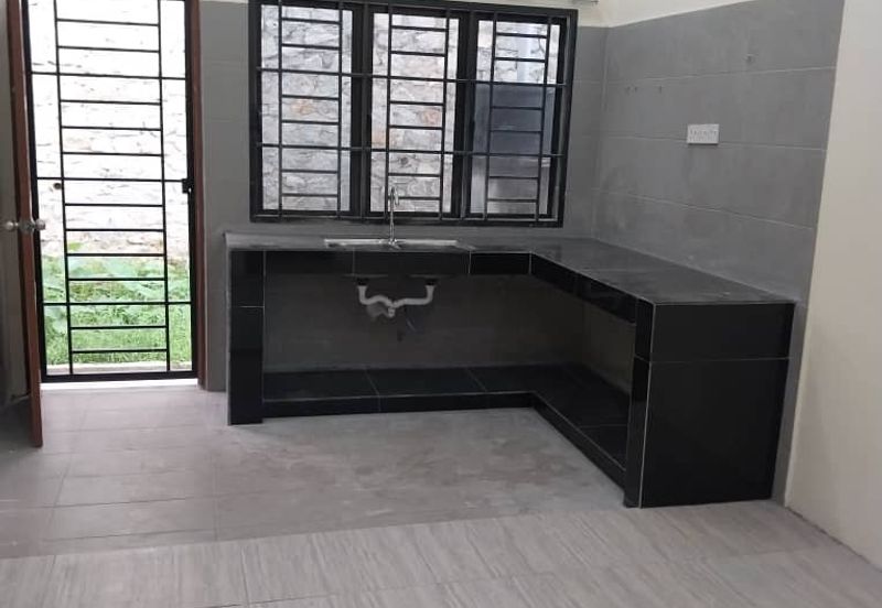 SINGLE STOREY SEMI-D SALAK TINGGI, SEPANG SELANGOR