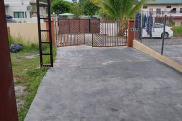 SINGLE STOREY SEMI-D SALAK TINGGI, SEPANG SELANGOR