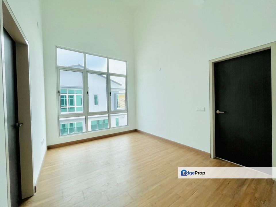 DOUBLE STOREY TERRACE HOUSE ADIVA@ SERENIA CITY SEPANG, Selangor, Sepang