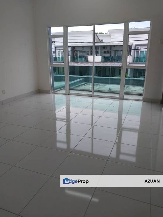 2 STOREY DIAMOND GARDEN, DENGKIL SELANGOR, Selangor, Dengkil
