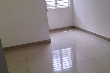 2 STOREY 96 RESIDENCE@ GREENWOODS SALAK PERDANA, BB SALAK TINGGI