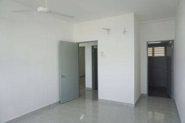 Apartment Saderi, Precinct 16