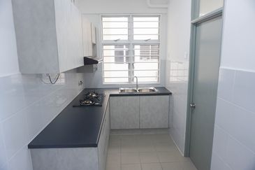 Apartment Saderi, Precinct 16