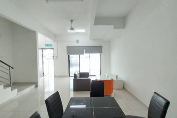 Taman Semarang Intan