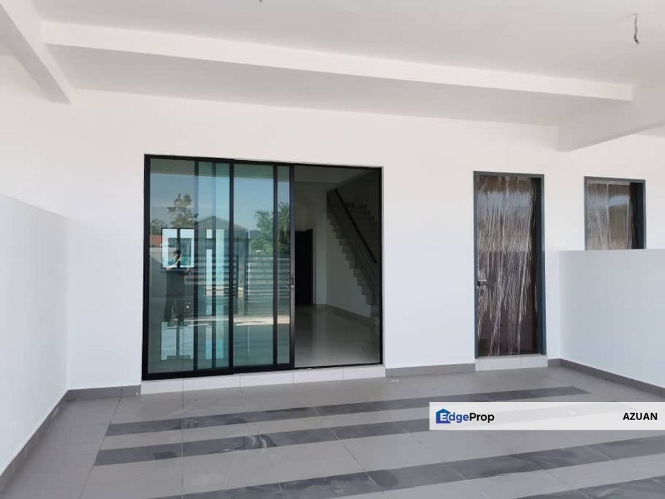 2 Storey Terrace (Intermediate) Taman Semarang Intan, Dengkil, Selangor, Dengkil