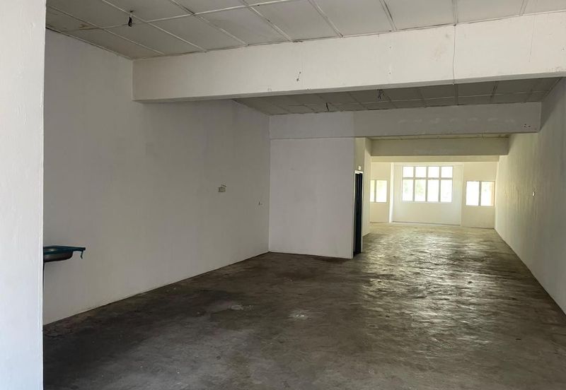 2 STOREY SHOPLOT DENGKIL FOR RENT