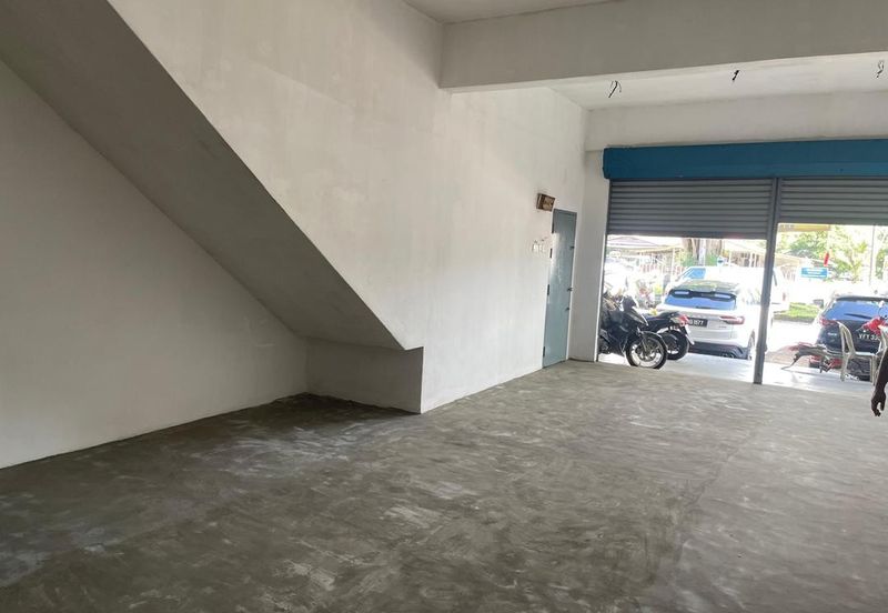 2 STOREY SHOPLOT DENGKIL FOR RENT