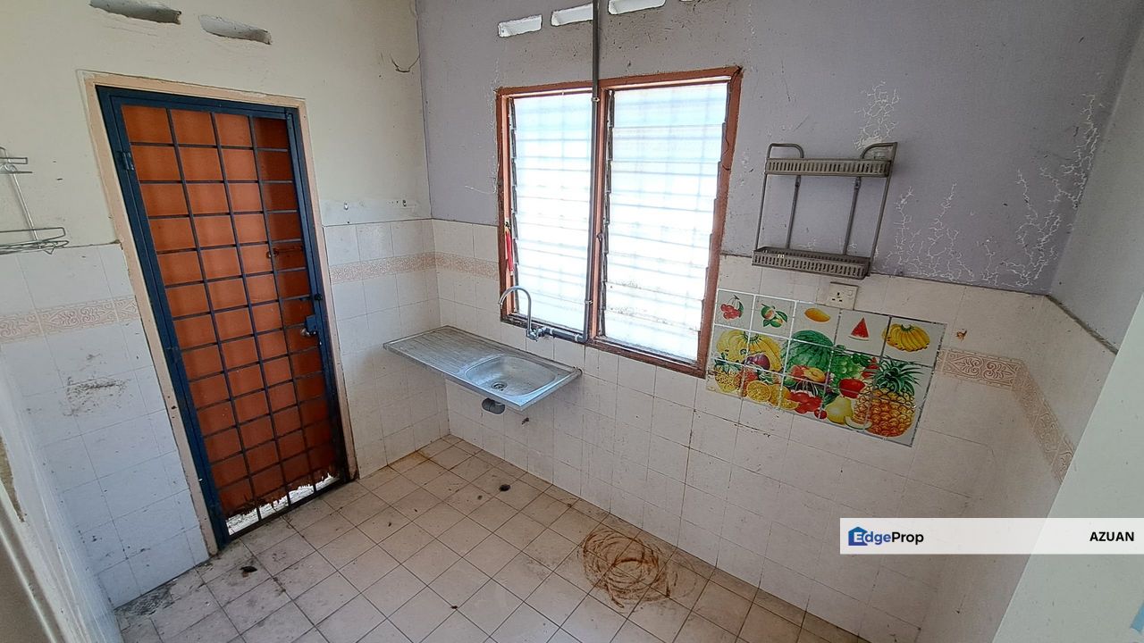 1 STOREY TERRACE TAMAN BANTING BARU FOR SALE, Selangor, Banting