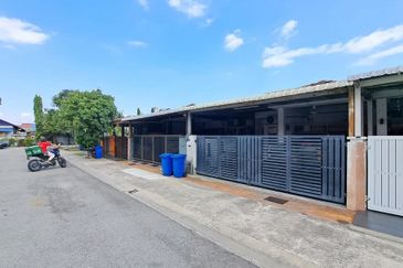 1 Storey Terrace Taman Impian Bukit Naga Seksyen 32 Shah Alam