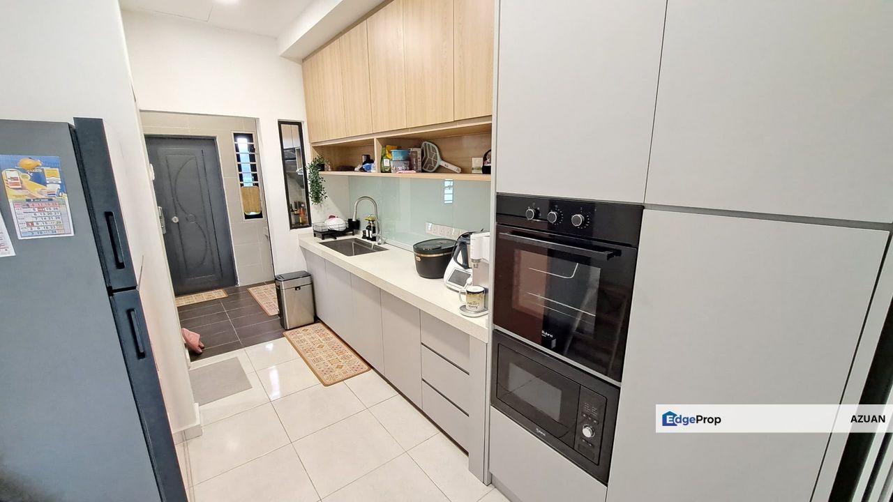 2 Storey (Renovated) Facing Open Semarang Mutiara, Dengkil , Selangor, Dengkil