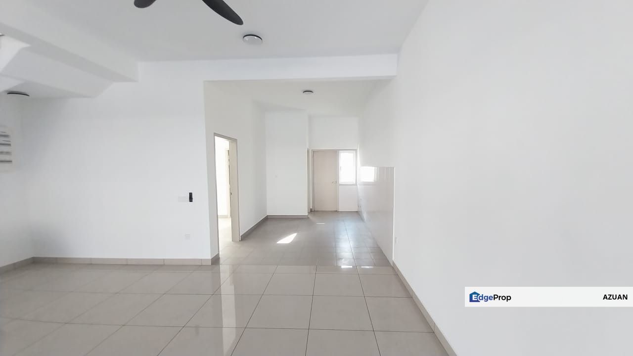 2 Storey Terrace Serenia Adiva, Serenia City, Sepang, Selangor, Sepang