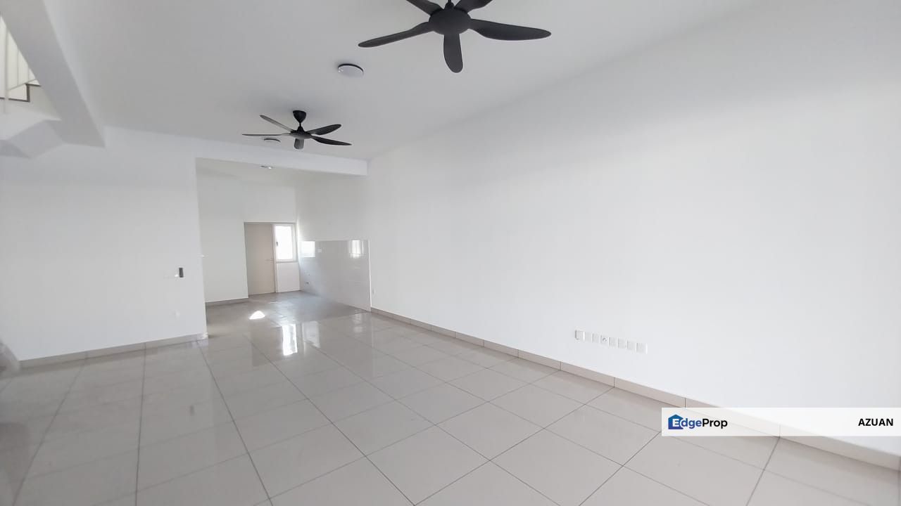 2 Storey Terrace Serenia Adiva, Serenia City, Sepang, Selangor, Sepang